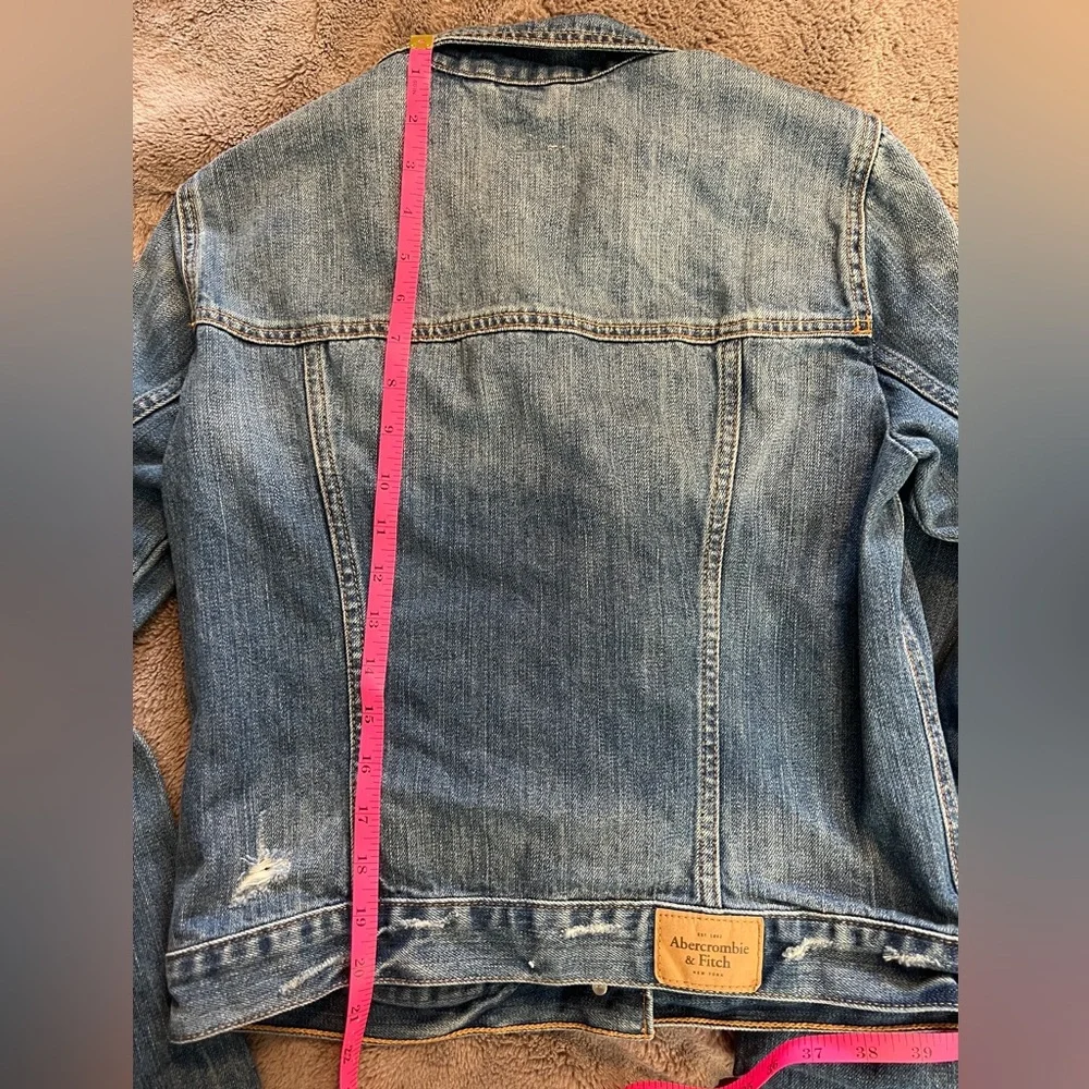 Abercrombie & Fitch Jean Jacket - Size Small